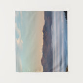 谷威厳のあるに霧が立つ山トリグラフ タペストリー (正面)