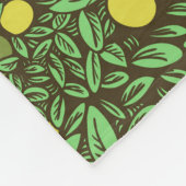 豊かな緑の果樹園 フリースブランケット (角)