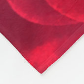 豊富で赤いバラ フリースブランケット (角)