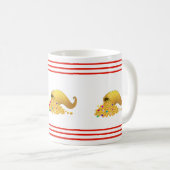 豊穣の角と赤いストライプ コーヒーマグカップ (正面右)
