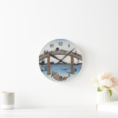 豊西山富士が男橋の下から見る ラウンド壁時計 (ホーム)