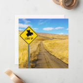 豚がカードを飛ばしてくれるように目を上げる ノートカード (正面/裏面インサイチュ)