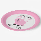 豚がパーティーのピンクのパーソナライズされたパーティー ペーパープレート (アングル)