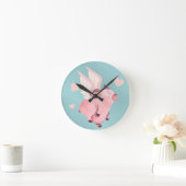 豚が飛飛んでいるぶ時にかわいいブタティール(緑がかった色) ラウンド壁時計 (ホーム)