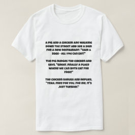 豚と鶏肉の愛のジョーク Tシャツ