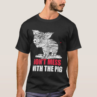 豚のグラフィックを台無しにしおもしろいな動揺してい Tシャツ