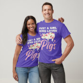 豚を愛する女の子だけの農業農場の動物 Tシャツ (ユニセックス)