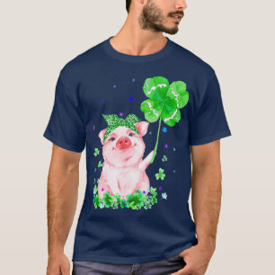 豚を抱くシャムロックスターズカワイトSt patricks day Tシャツ
