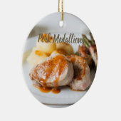 豚メダリオンテンダーロインにジャガイモと豆を添えた セラミックオーナメント (右)