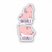 豚ヨガかわいい豚スポーツを行うEXHALE シール (正面)