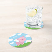 豚飛んでいるかわいい子の誕生日パーティー ラウンドペーパーコースター (インサイチュ)