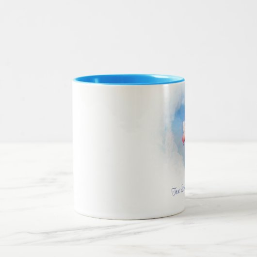 豚飛んでいるキス真の愛は信じられないほどのマグカップ ツートーンマグカップ (中央)