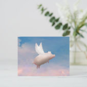 豚飛んでいる葉書 ポストカード (スタンド正面)