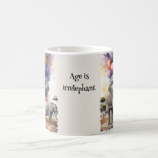 象と風船の年齢おもしろい冗談誕生日 コーヒーマグカップ (中央)
