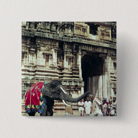 象によって賛美されている人 缶バッジ (正面)