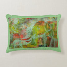 象のイメージのアクセントの枕