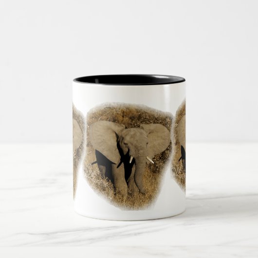 象のベビーのサファリのマグ及びコップ ツートーンマグカップ (中央)