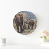 象の子牛との母象の歩く ラージ壁時計 (ホーム)