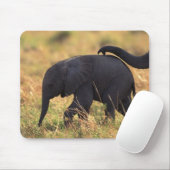 象の幹が子孫に触れる(ケニア) マウスパッド (マウス)