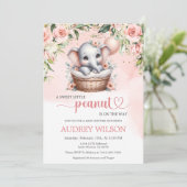 象の赤ちゃん女の子の赤ちゃんシャワーリトルピーナッツ 招待状 (スタンド正面)