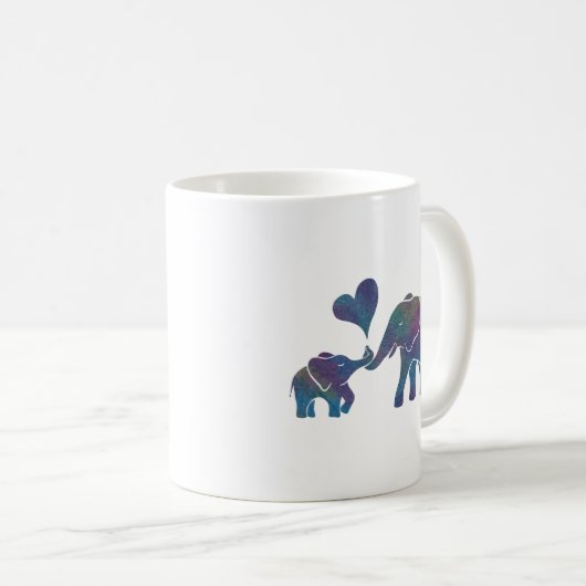 象はハートの虹のお母さんそしてベビーを抱き締めます コーヒーマグカップ (正面右)