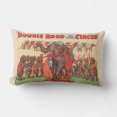 象を女性とトレーナーと一緒に演奏。 ランバークッション (正面)