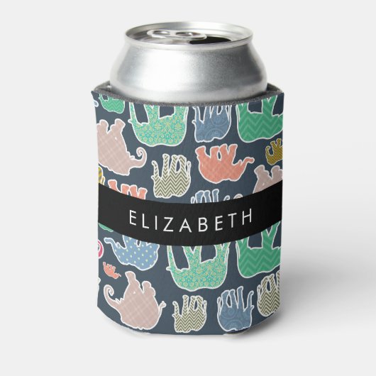 象カラフル象、象の模様、あなたの名前 缶クーラー (缶裏面)
