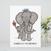 象パーソナライズされた象とベビー誕生日招待状 (スタンド正面)