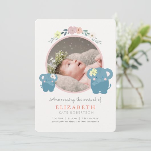 象ピンクのフローラ女の子の写真の誕生のお知らせ 招待状 (スタンド正面)