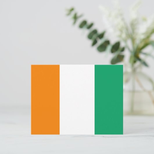 象牙海岸の国民の世界の旗 ポストカード (スタンド正面)