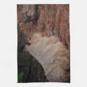 豪奢なカピバラの背部眺め動物 キッチンタオル (縦)
