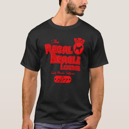 豪奢なビーグル犬のラウンジ-犬のTシャツ Tシャツ (正面)