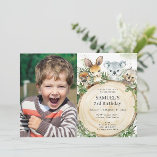 豪華なオーストラリアの動物素朴の木の誕生日写真 招待状 (スタンド正面)