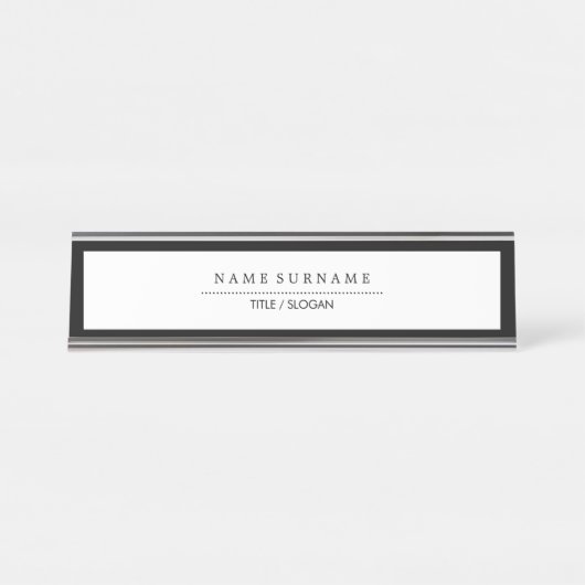 豪華なシンプルな最小主義のきれいでモダンなタイポグラフィB&W デスクネームプレート (正面)