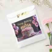 豪華なピンクの誕生日ケーキ　優雅　贅沢 フェイバーバッグ (封をした状態)