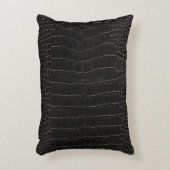 豪華なワニ革:テキスタイルのテクスチャ。 アクセントクッション (正面(垂直))