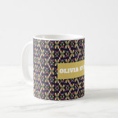 豪華な伝統ソンケットのピクセル刺繍モチーフ コーヒーマグカップ (正面左)