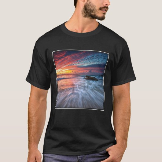 豪華な日没|の石造りのビーチ、El Tシャツ (正面)