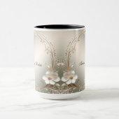 豪華な白い花柄マグ マグカップ (中央)