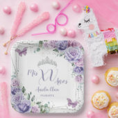 豪華な紫色のライラックの花と蝶のキンセアニエラ ペーパープレート (パーティー)