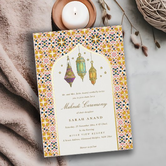 豪華な花の装飾のティーライト メンディ式 箔招待状