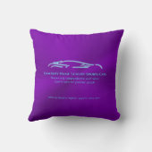 豪華な車のロゴ – アイスブルースポーツカーオンパープル クッション (裏面)