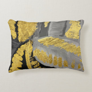 豪華な金ゴールド:ヴィンテージグランジテクスチャ。 アクセントクッション