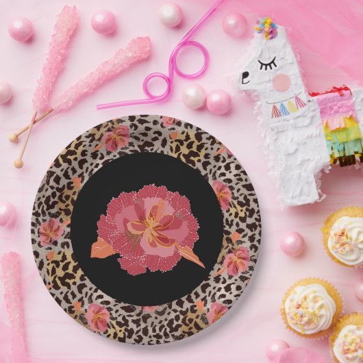 豹の動物のプリントとピンクの花を黒背景に ペーパープレート (パーティー)
