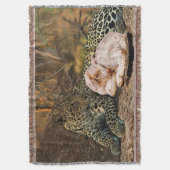 豹はイザヤの子と共に横になる スローブランケット (正面縦)