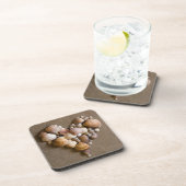 貝となされるバレンタインのハート コースター (右側)