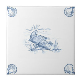 貝のコーナーが付いているデルフトのわにタイル タイル
