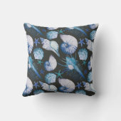 貝パターンが付いている珊瑚 クッション (裏面)