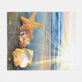 貝殻とヒトデのビーチ フリースブランケット (正面(横))