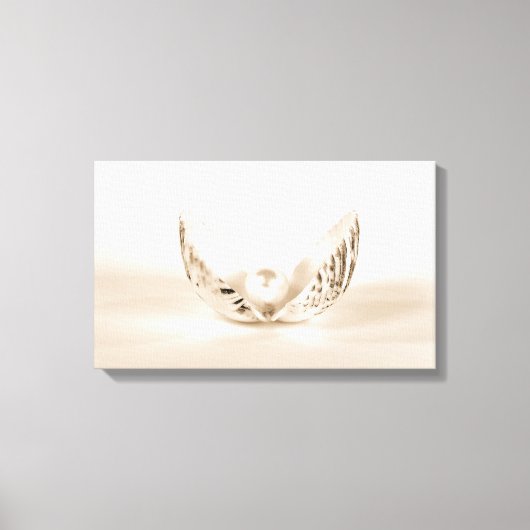 貝殻に包まれた真珠 キャンバスプリント (正面)